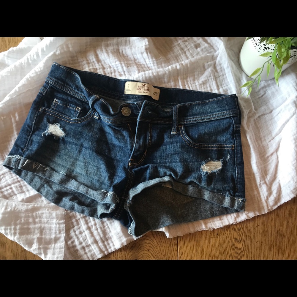 Hollister Jean short shorts